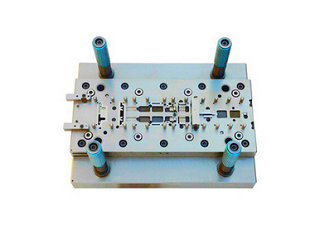 級進(jìn)模的制造周期、成本及精度