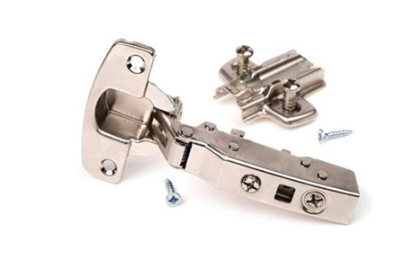 精密沖壓件加工時(shí)如何獲得尺寸精度？