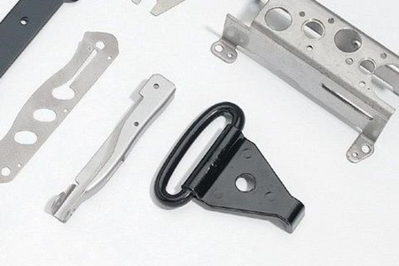 精密沖壓件加工時(shí)模具爆裂原因和預(yù)防方法